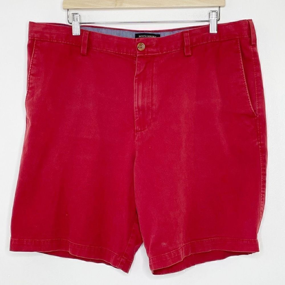 Banana Republic Aiden flat front chino shorts